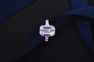 An amazing diamond ring