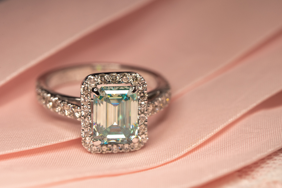 Exploring the Elegance of Emerald Cut Engagement Rings