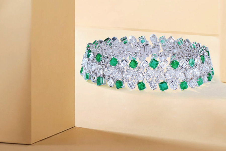 Emerald bracelet